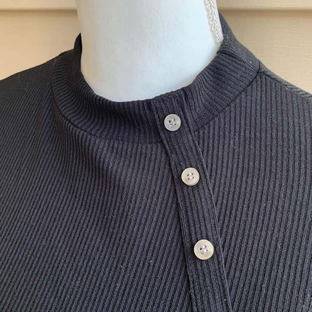 Black Ribbed Mock Neck Button Tank Top - Picture 2 of 7